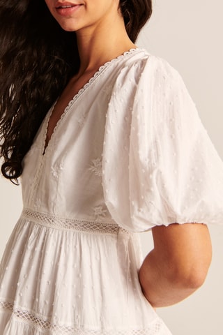 Robe brodée - Blanc