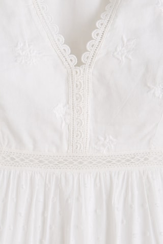 Robe brodée - Blanc