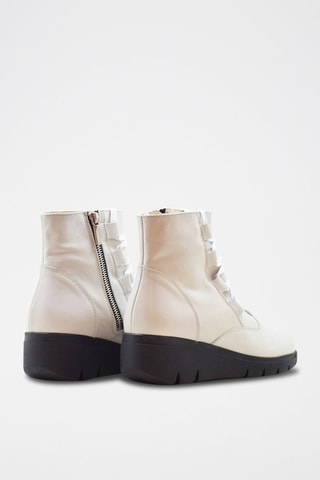 Leren Enkellaarzen met Sleehak Wit