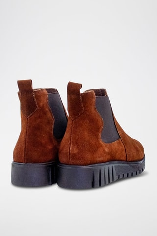 Nubuck Chelsea Boots - Camel