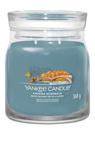 Geurkaars Gemiddeld Model - Balade nocturne près de la rivière