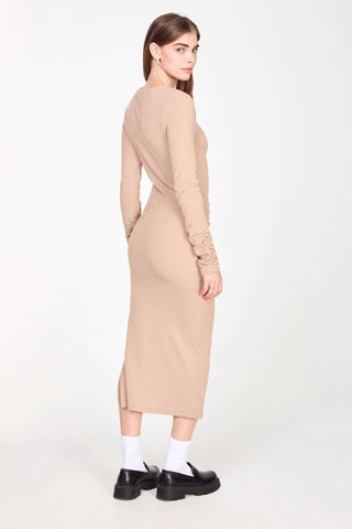 Vestido largo - 
Beige