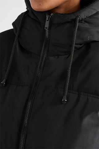 Anorak con capucha - Negro