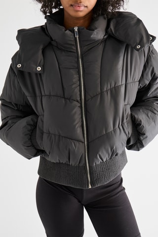 Anorak con capucha - Negro