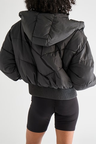 Anorak con capucha - Negro