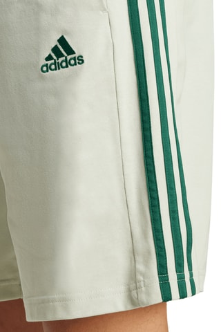 Short Essentials - Zeegroen