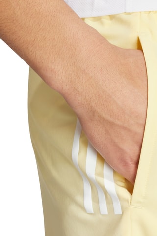 Hardloopshort Own The Run - Geel