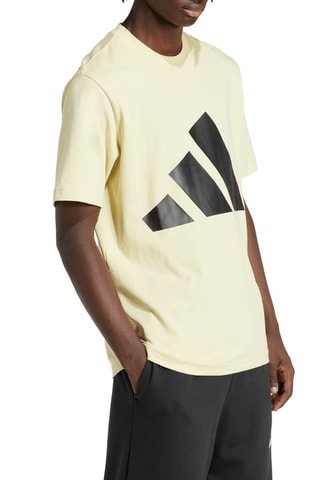 T-shirt Essentials - Geel