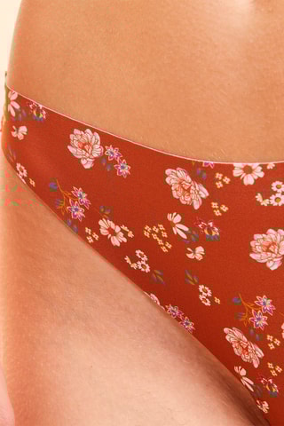 String Confort Chocoladebruin