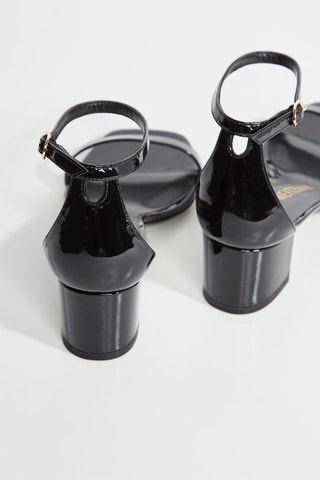 Sandales à talons vernies en cuir - Noir