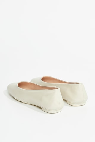 Ballerines en cuir d’agneau Pirouette - Ecru
