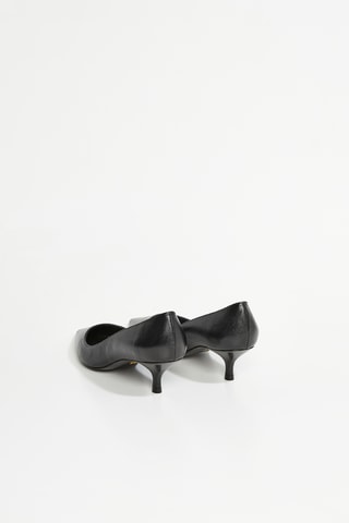 Escarpins en cuir de veau Stuart - Noir