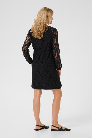 Vestido trapézio em renda - Preto