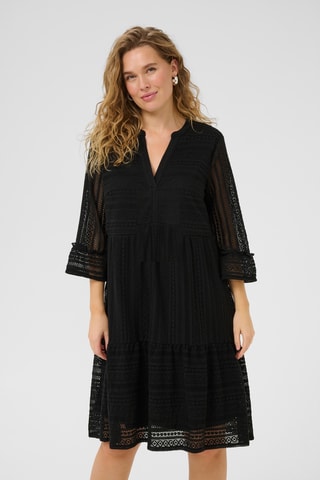 Vestido trapézio em renda - Preto