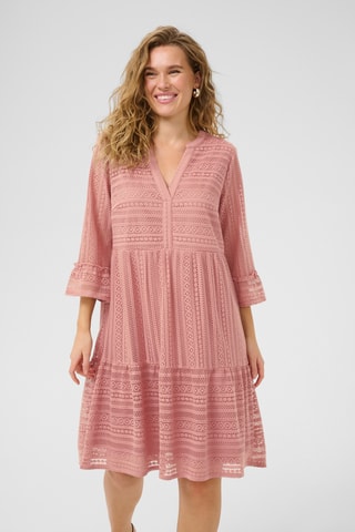 Vestido trapézio em renda - Rosa