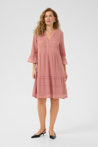 Vestido trapézio em renda - Rosa