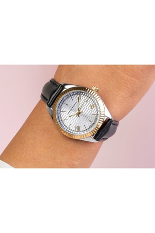 Reloj de cuarzo de piel y diamantes