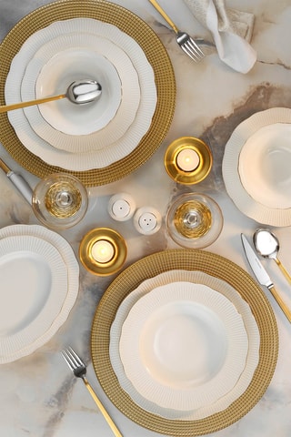 Service en porcelaine - 26 pièces