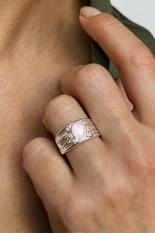 Anillo - Plata y cuarzo rosa