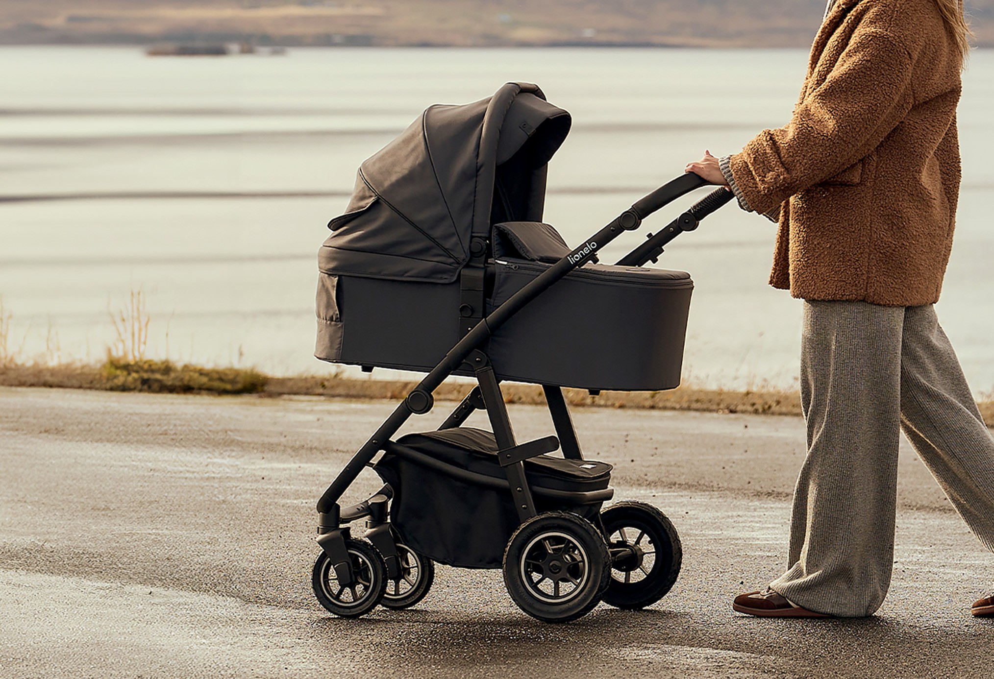 LIONELO à bas prix sur SHOWROOMPRIVÉ