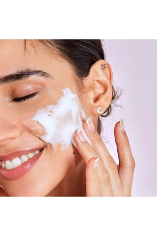 Cuidado de limpeza do rosto esfoliante sólido - Para todos os tipos de pele - 75 g