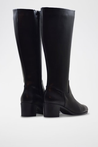 Botas em couro - Preto