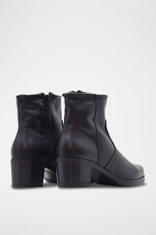 Botins em couro - Preto
