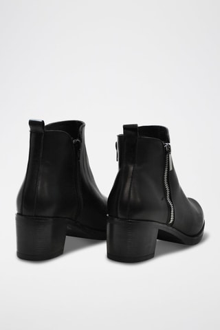 Botins em raspa de couro - Preto