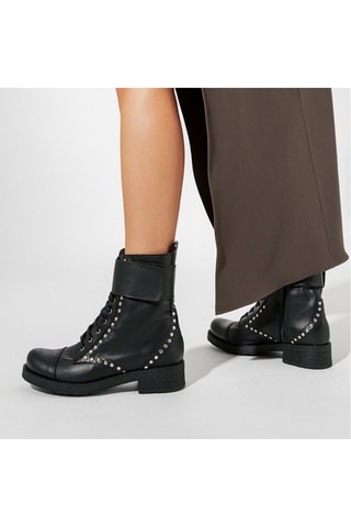 Botins em couro - Preto