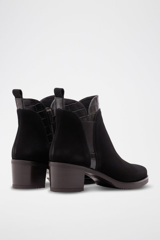 Botins em couro - Preto