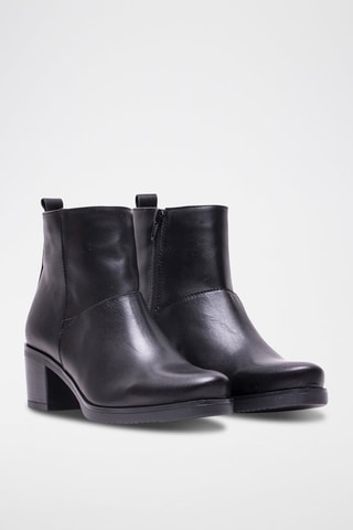 Botins em raspa de couro - Preto