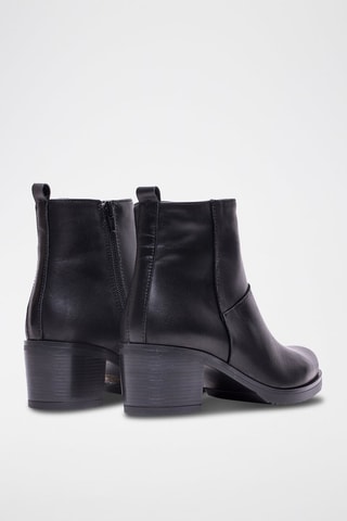 Botins em raspa de couro - Preto