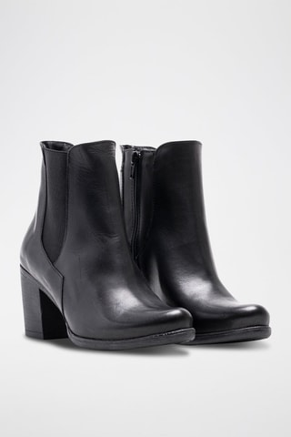 Botins em couro - Preto