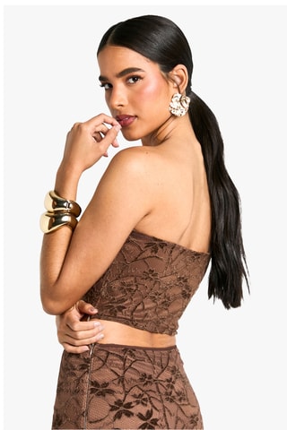 Crop top corpete em renda - Castanho