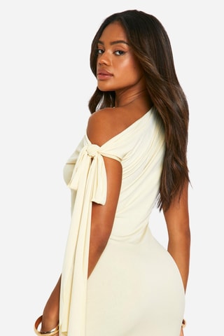 Vestido justo - Creme