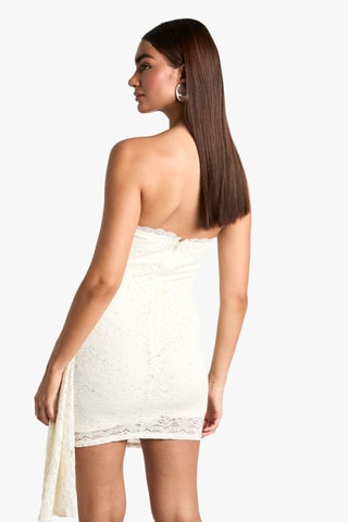 Robe en dentelle - Crème