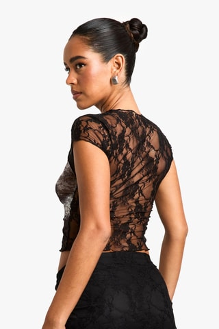 Minissaia de renda - Preto