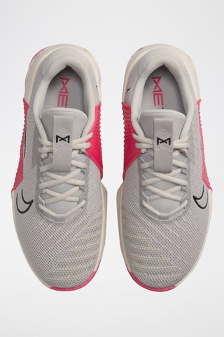 Nike Metcon 9 - Gris claro y rosa