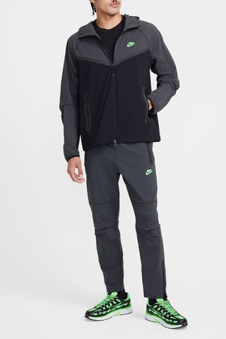 Chaqueta con capucha - Negro