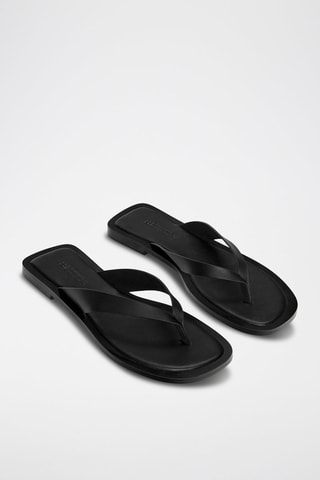 Sandálias em couro - Preto