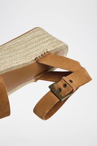 Sandálias com plataforma em nobuck - Castanho