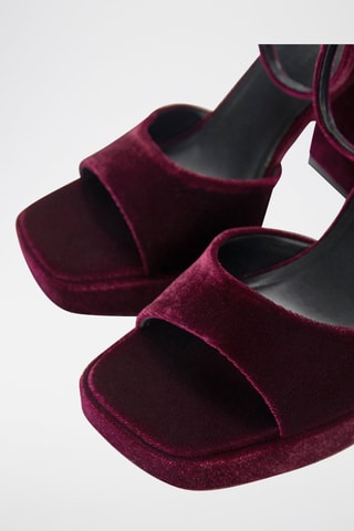 Sandálias com plataforma em veludo - Bordô