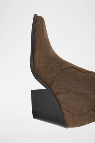 Botas em couro - Castanho