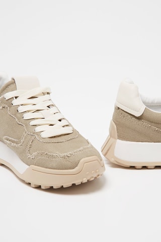 Sapatilhas - Bege e caqui