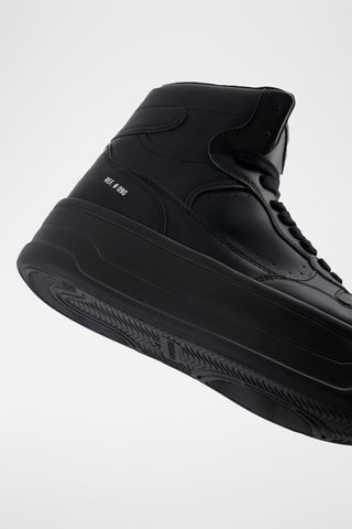 Sapatilhas subidas com plataforma - Preto