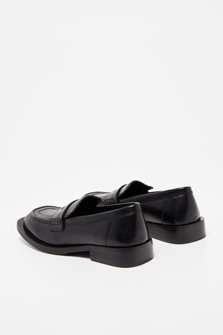 Mocassins de salto ­- Preto