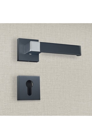 2 poignées de porte à cylindre Valentina - 13,5 x 4,7 x 3,9 cm - aspect noir et chrome brillant