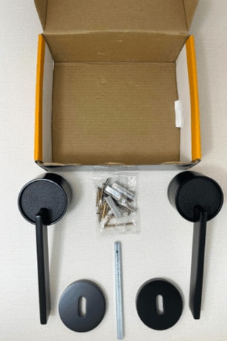 2 poignées à cylindre Alma - Noir mat - Porte de 30 à 50 mm