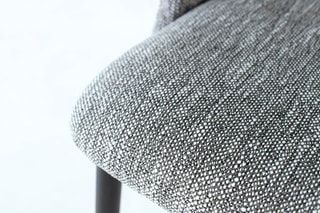 2 chaises - Gris et noir