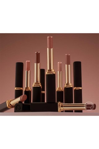 Rossetto Color Riche Intense Volume Matte Nude of Worth - N°570 Worth it Intense- 1,8 g